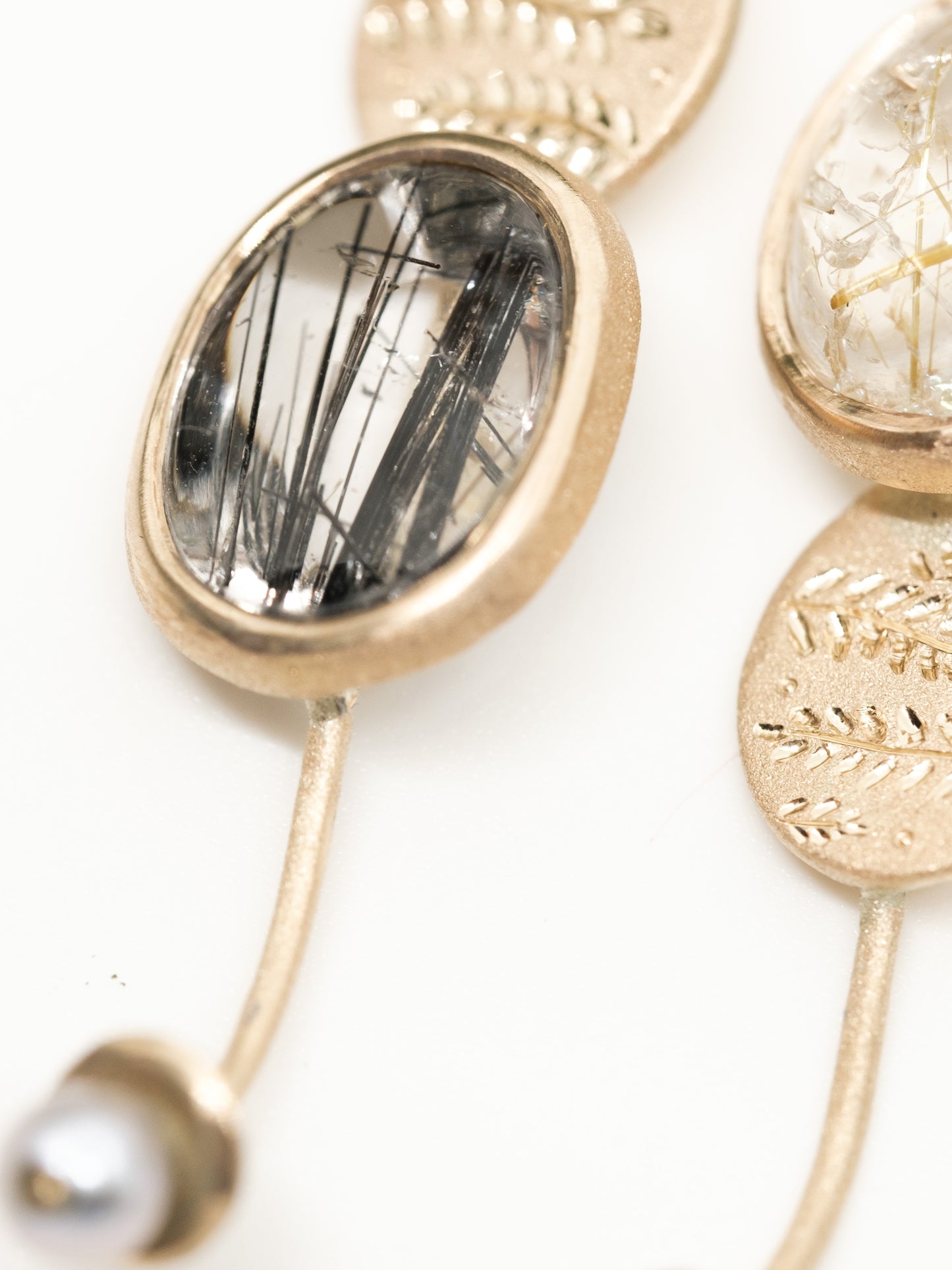 Engraved earrings
